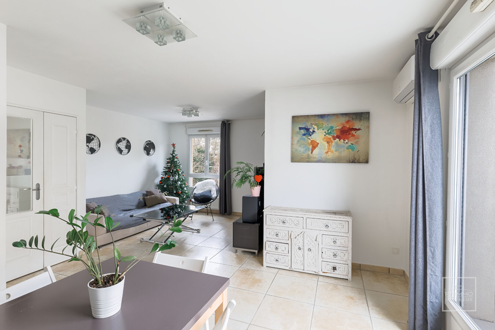 Appartement terrasse de 73 m2 .