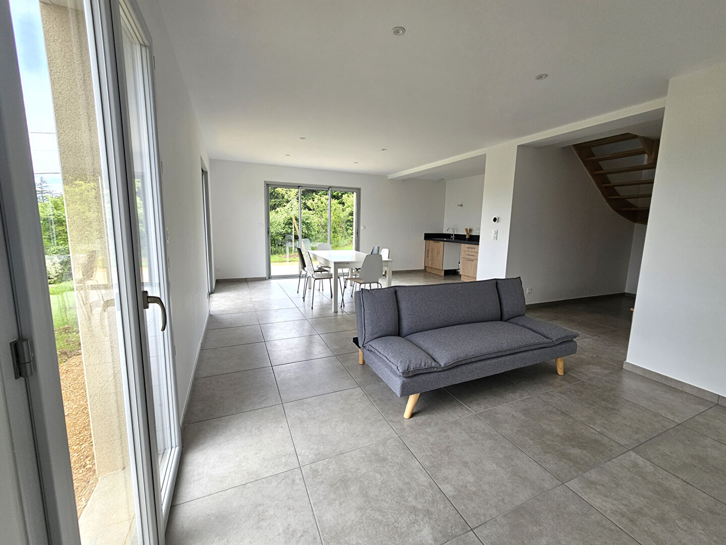 Maison neuve meublée Dardilly – 4 pièces de 98 m²