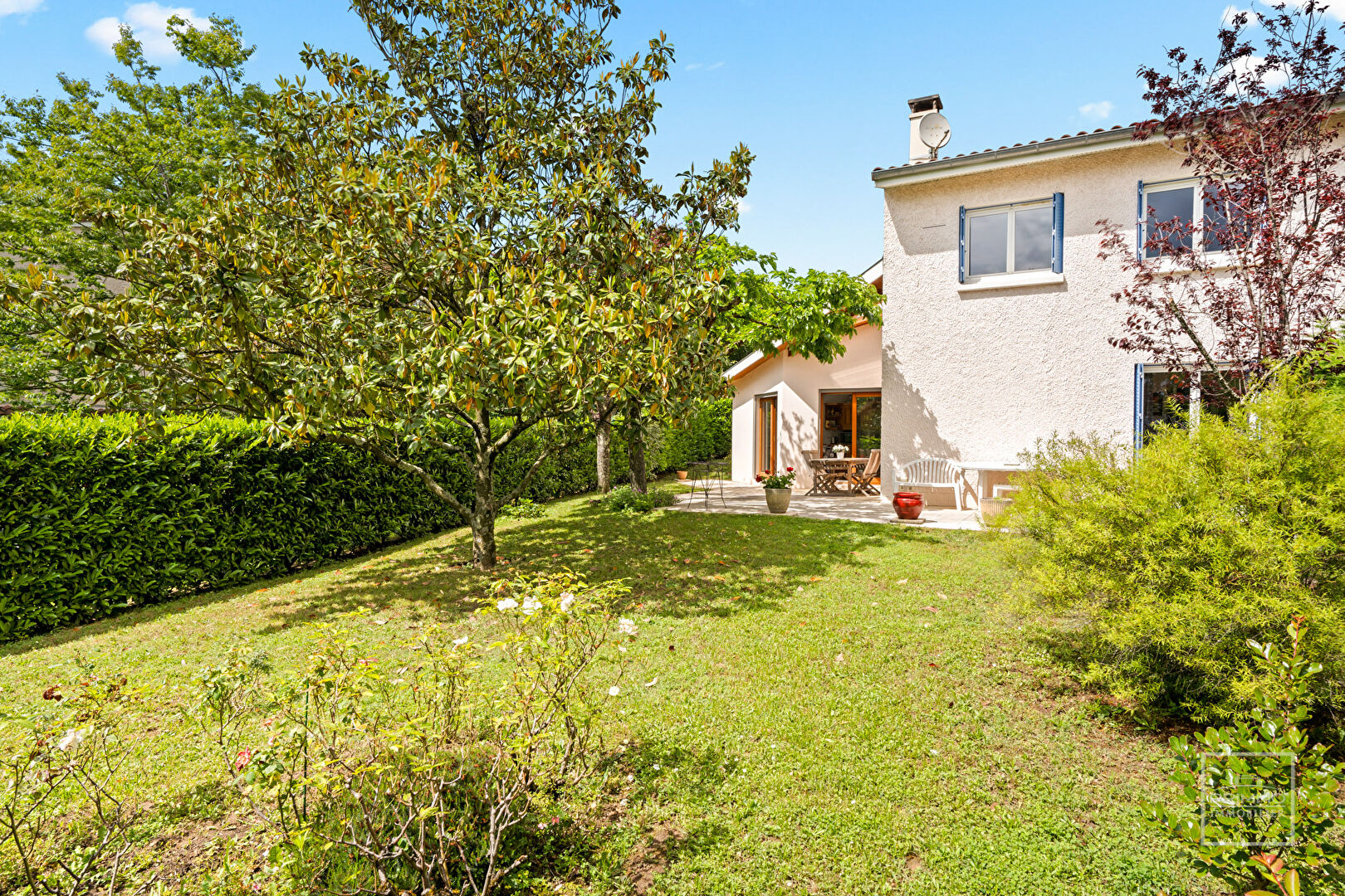 Saint Didier au Mont d’or, au calme maison mitoyenne de 145m² utiles en parfait état d’entretien