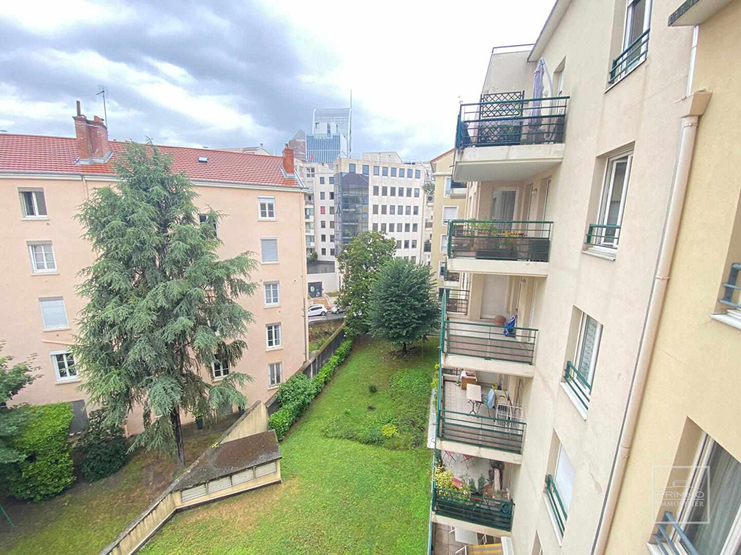 LYON 3, 89.96m², Balcon 14m², poss. garage