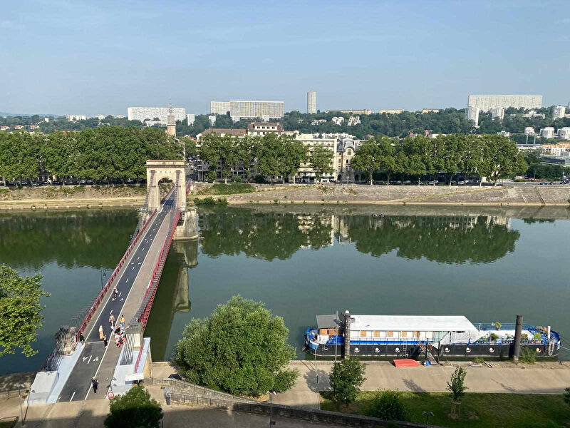 LYON 4ème, Quai de Saône, T4 de 83 m² en dernier étage