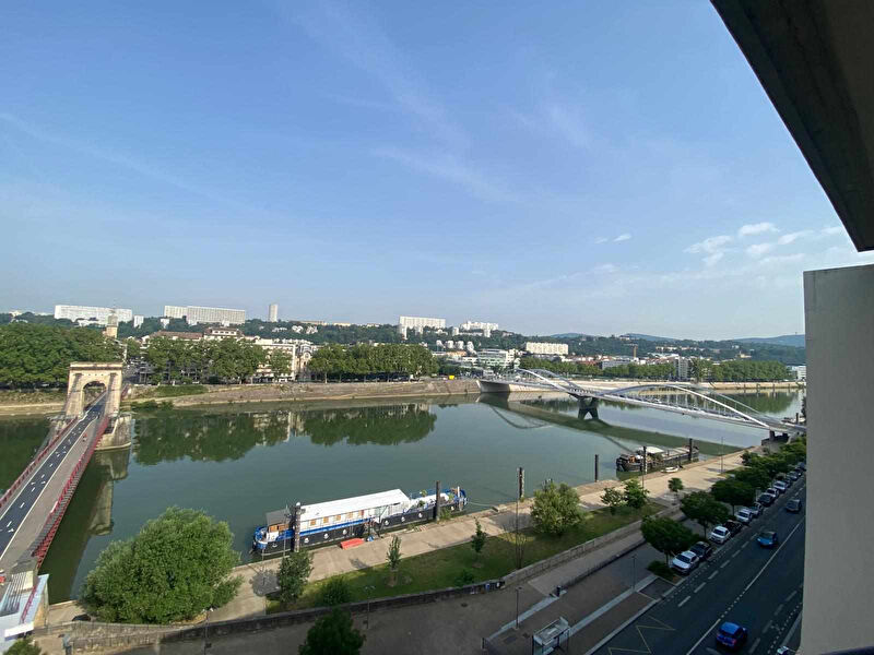 LYON 4ème, Quai de Saône, T4 de 83 m² en dernier étage