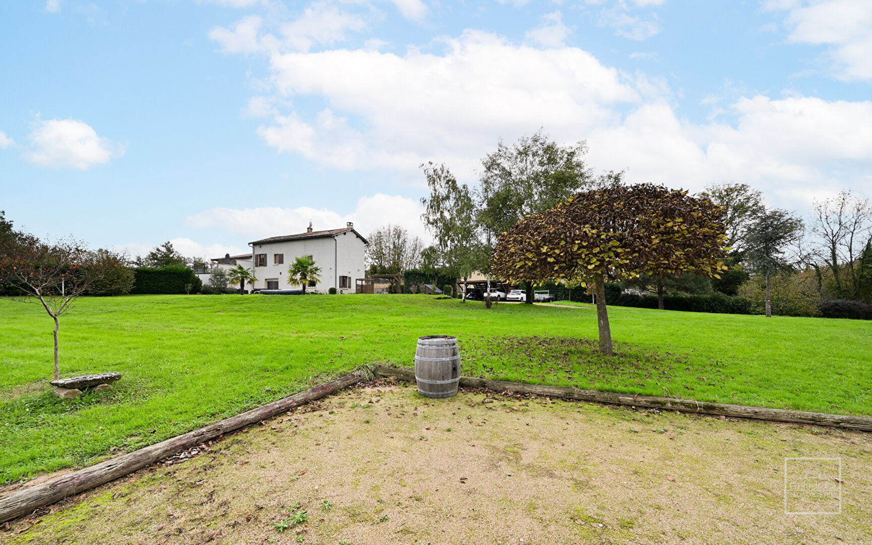 Marcilly d’Azergues – propriété de 240 m² avec vue imprenable sur le beaujolais