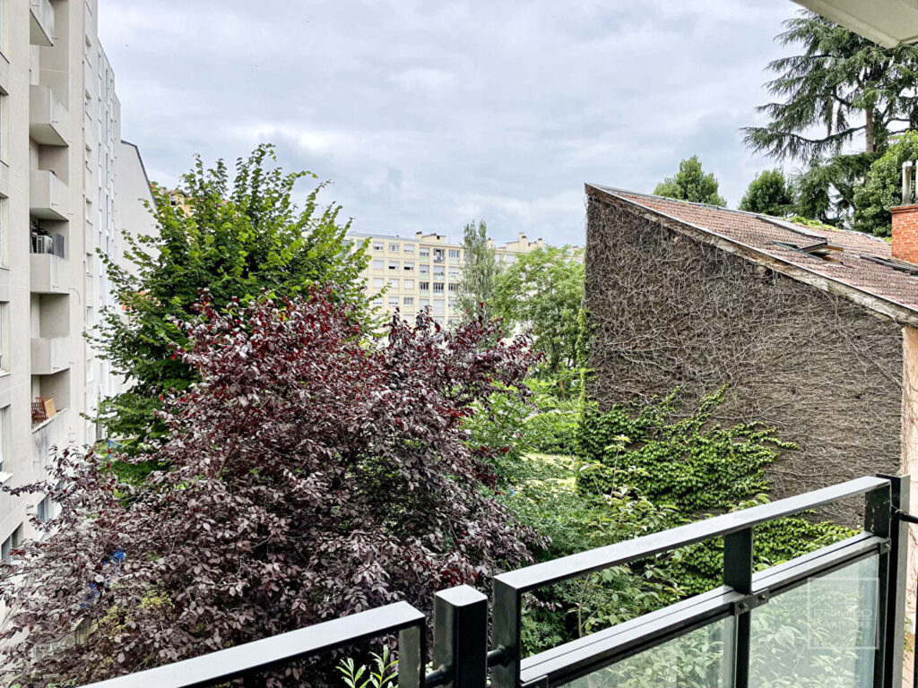 REPUBLIQUE, Vue dégagée, 61.41m², 2 balcons