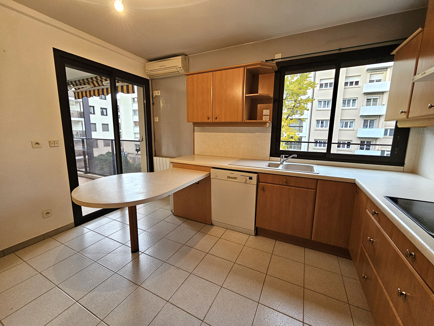 Appartement LYON 6 – T2 avec balcon et garage