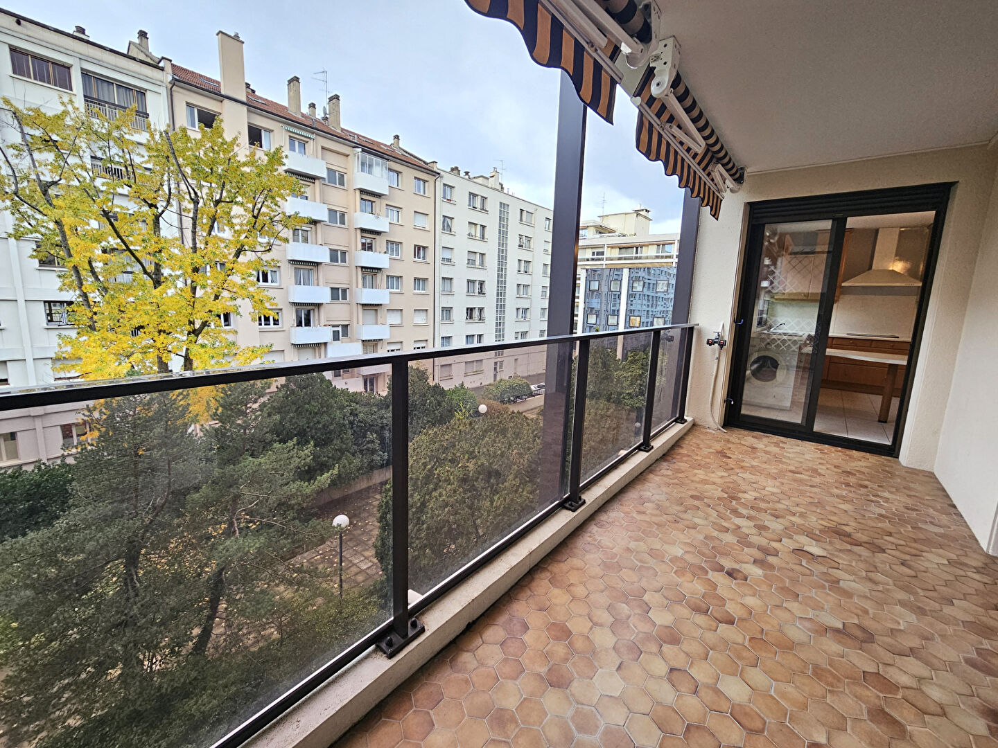 Appartement LYON 6 – T2 avec balcon et garage