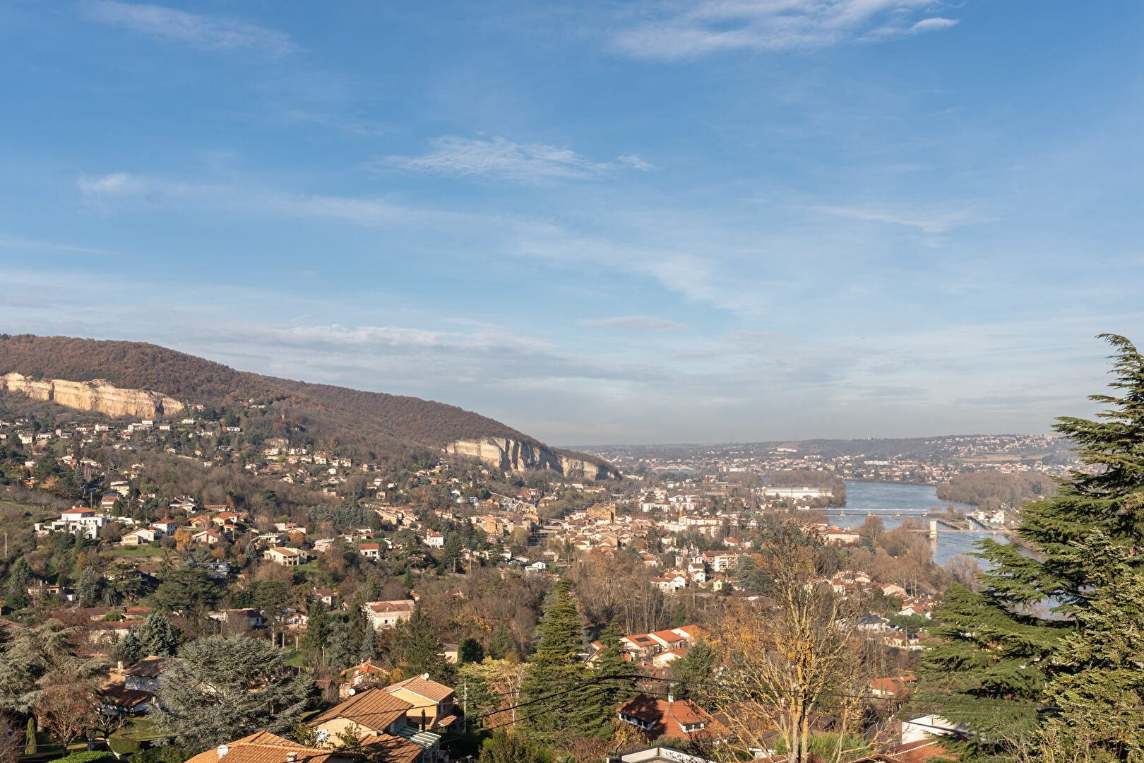 Saint Romain Au Mont D’Or, Maison avec vue sur la Saône de 122m² sur 1299m² de terrain