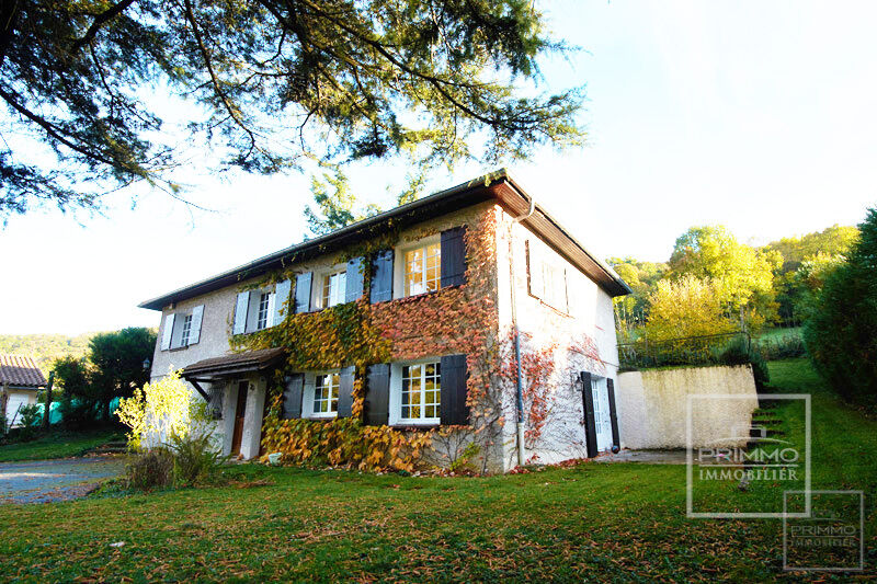 Maison POLEYMIEUX AU MONT D’OR 7 Pièces 185 m² avec piscine