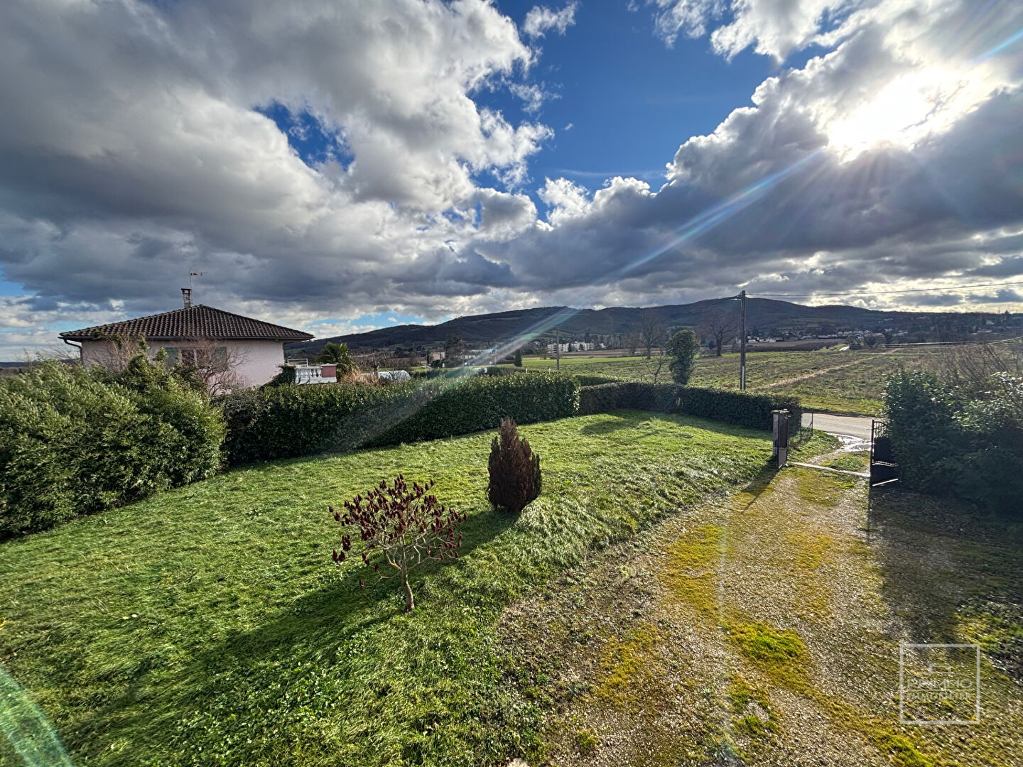 CHASSELAY – Maison de 130 m²  avec terrain de 1348 m² sans vis à vis