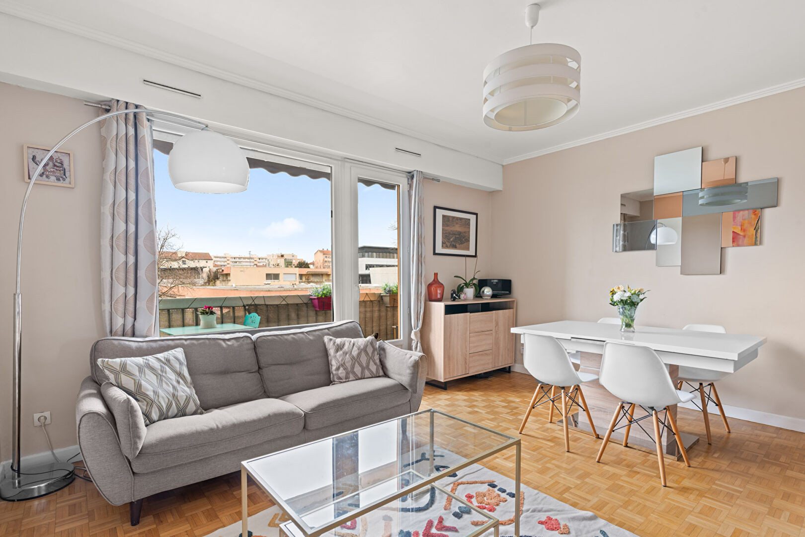 A la limite entre Grange Blanche et Montplaisir, Appartement T3 traversant de 72m² avec balcon