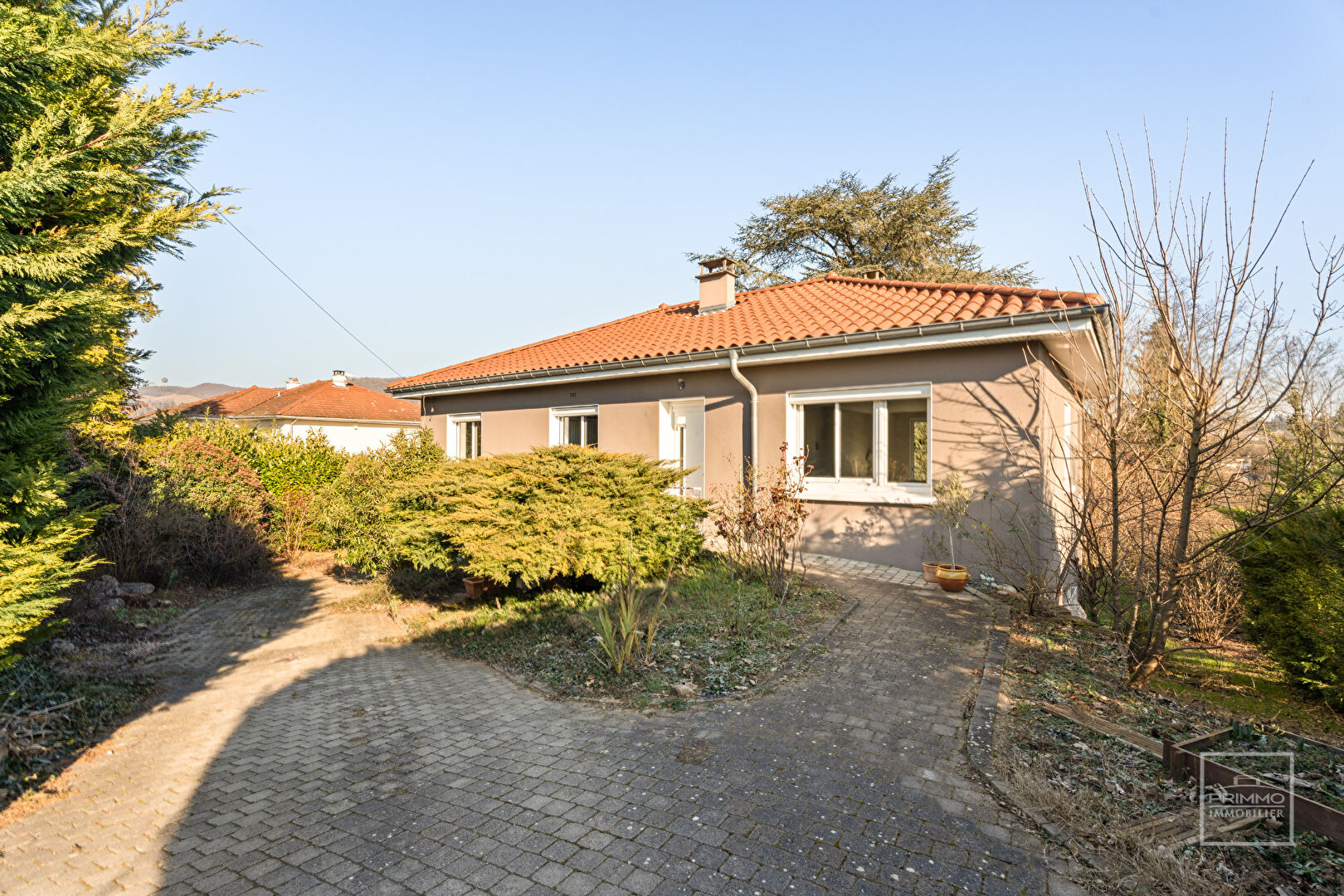 LIMONEST Maison avec vue sur écrin de verdure