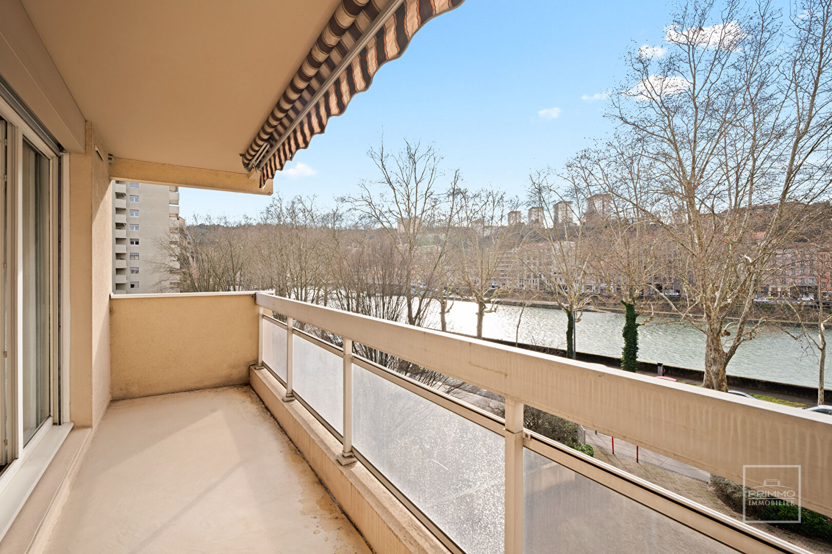 LYON 4, EN BORD DE SAONE, 148.55m² + 16m² de balcon