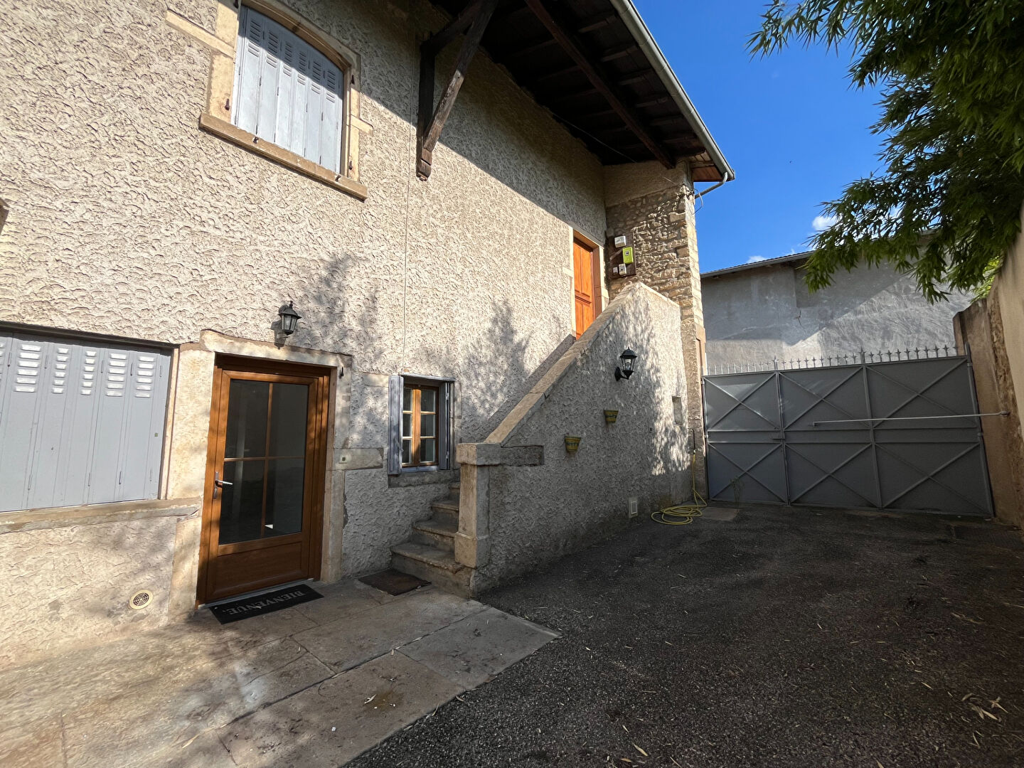 Maison de village CHASSELAY  132.07m² – 3 Chambres