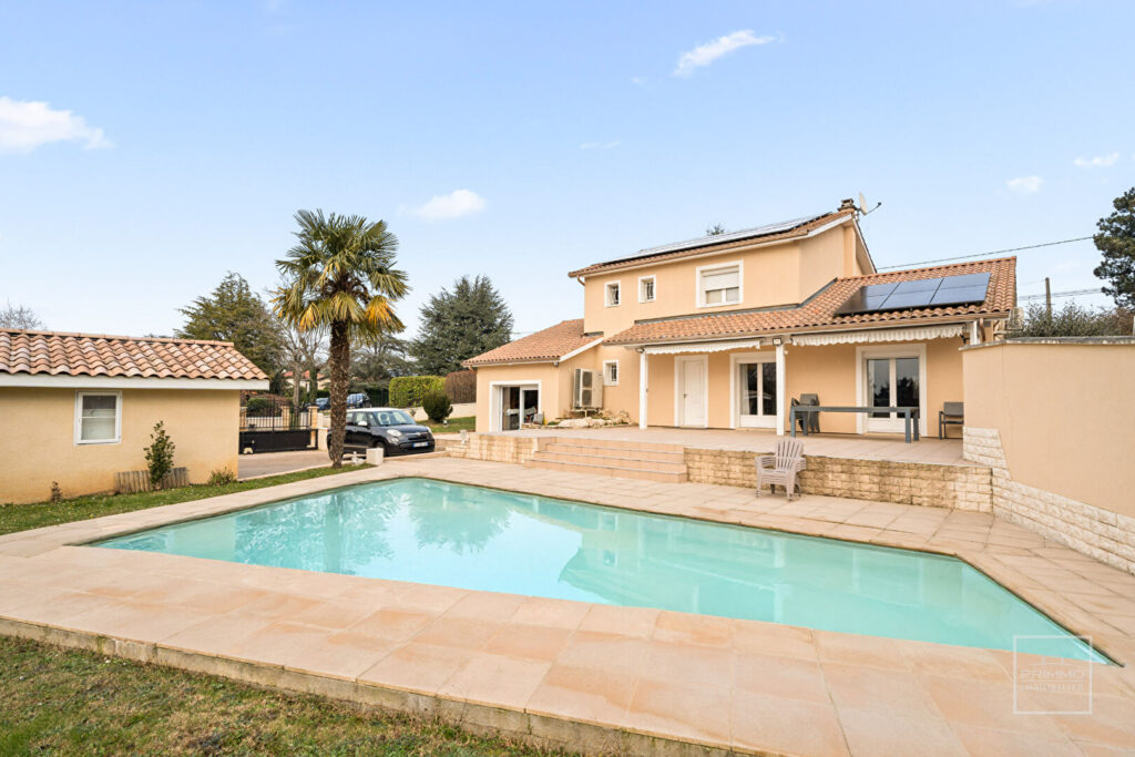 Maison Limonest avec piscine 8 pièces 210 m2