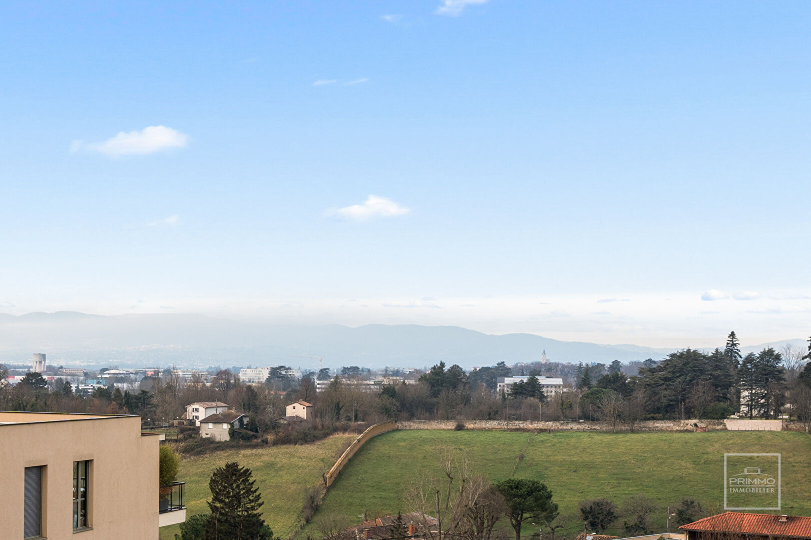 SAINT DIDIER AU MONT D’OR, T4 de 107.84 m² proche du village avec vue