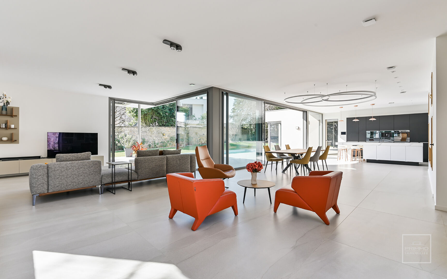 SAINT CYR AU MONT D’OR, Centre Village, Maison d’architecte de 256m² habitables