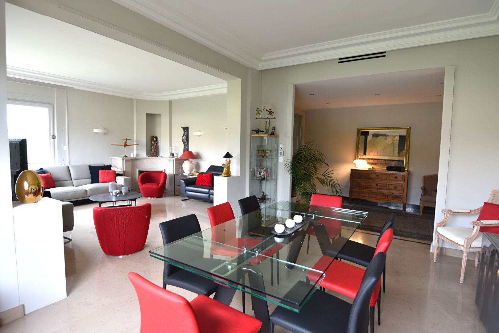 Appartement de standing rénové – T4