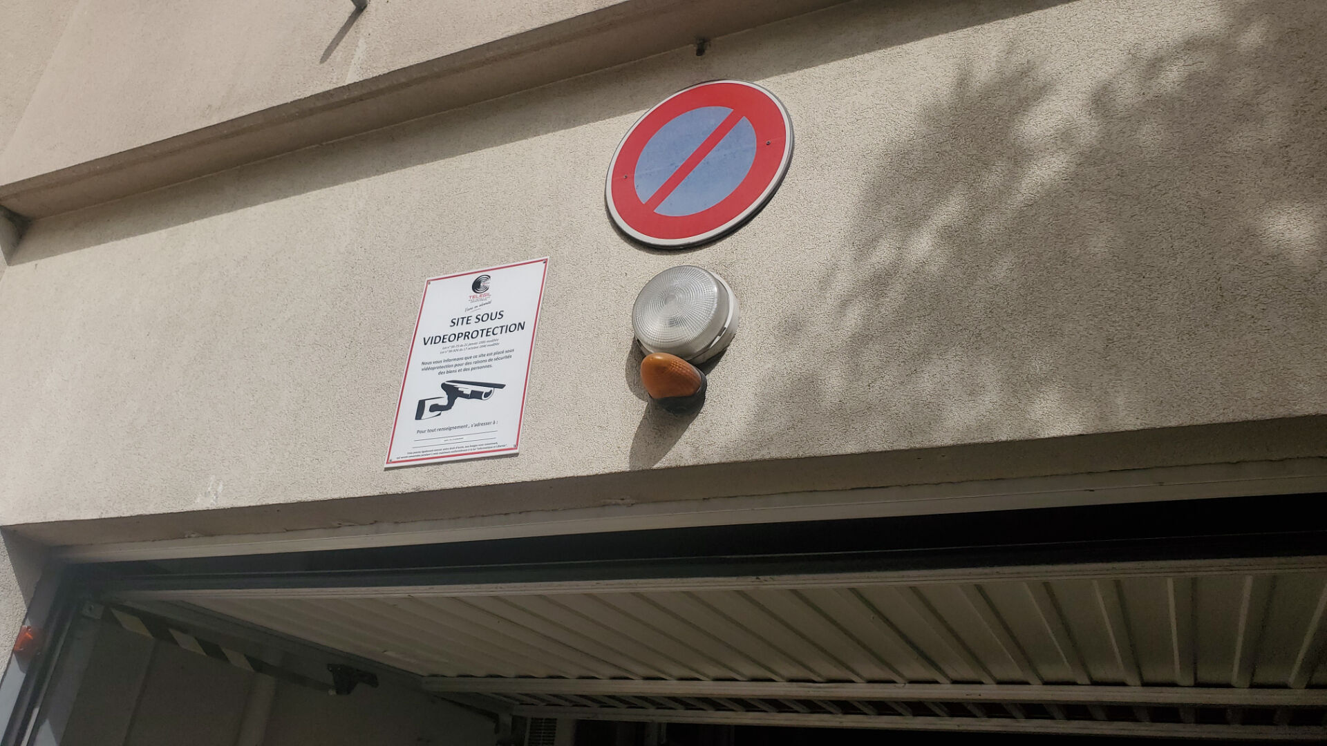 Place de stationnement sécurisée – Monplaisir