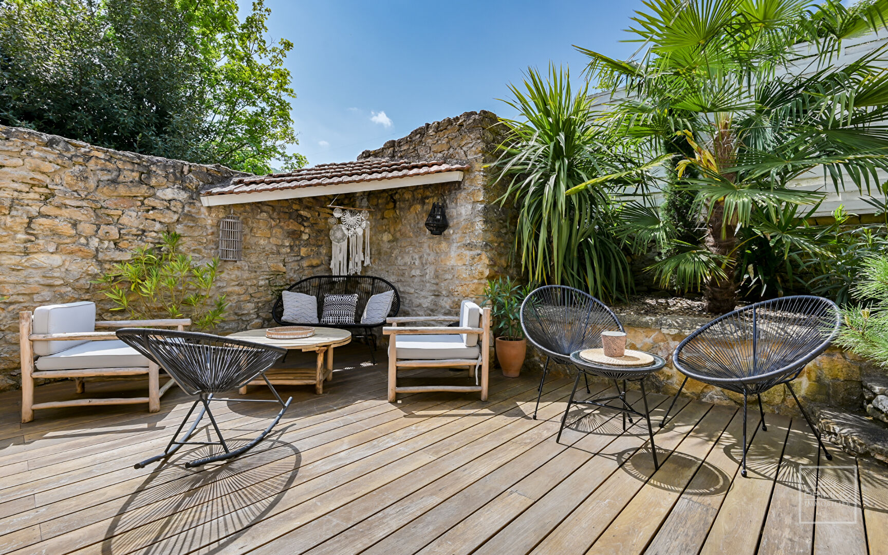 Saint Romain Au Mont D’Or, Coeur de Village, Maison de charme en pierre avec terrasse