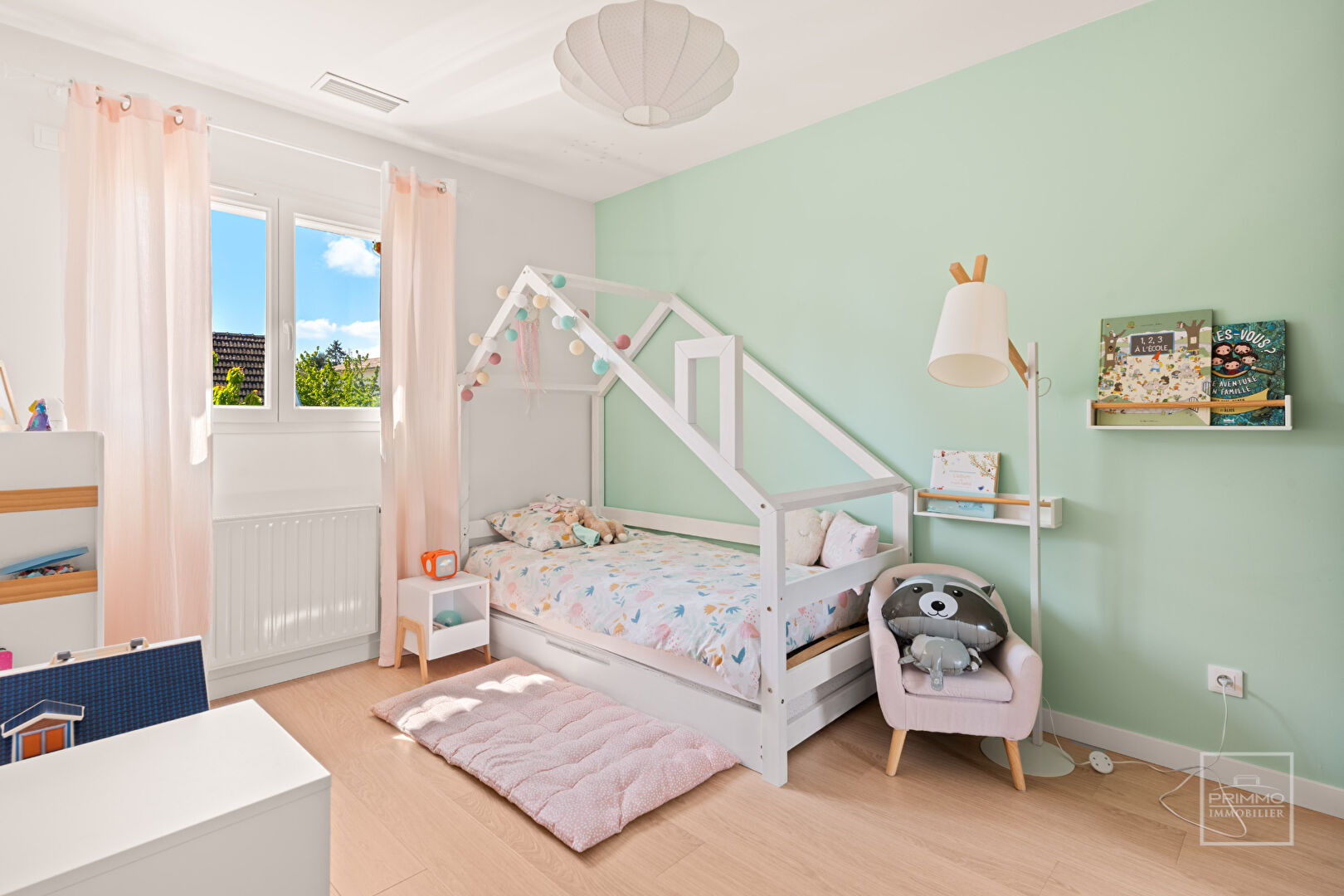 Cailloux sur Fontaines – Maison 7 pièces avec jardin