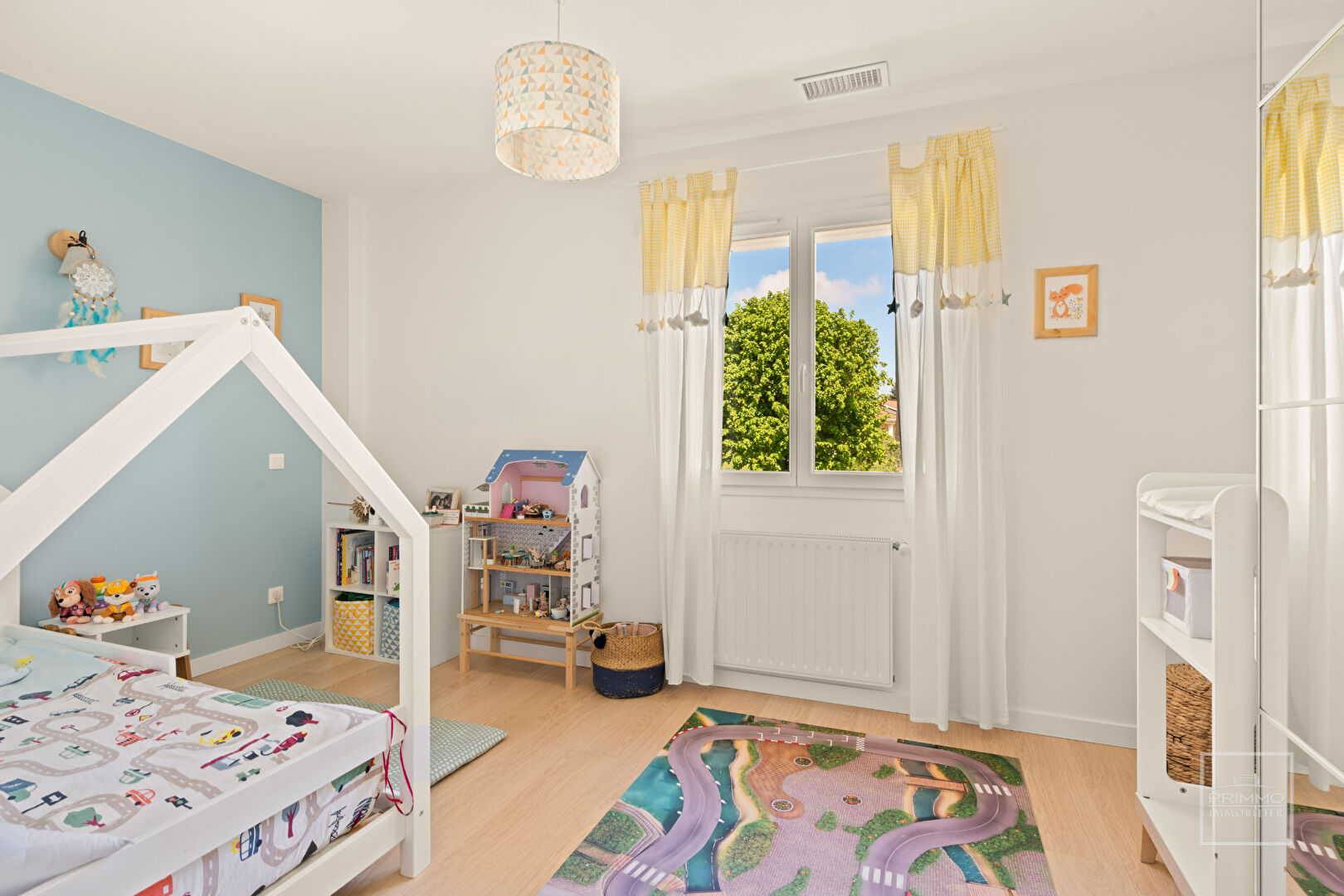 Cailloux sur Fontaines – Maison 7 pièces avec jardin