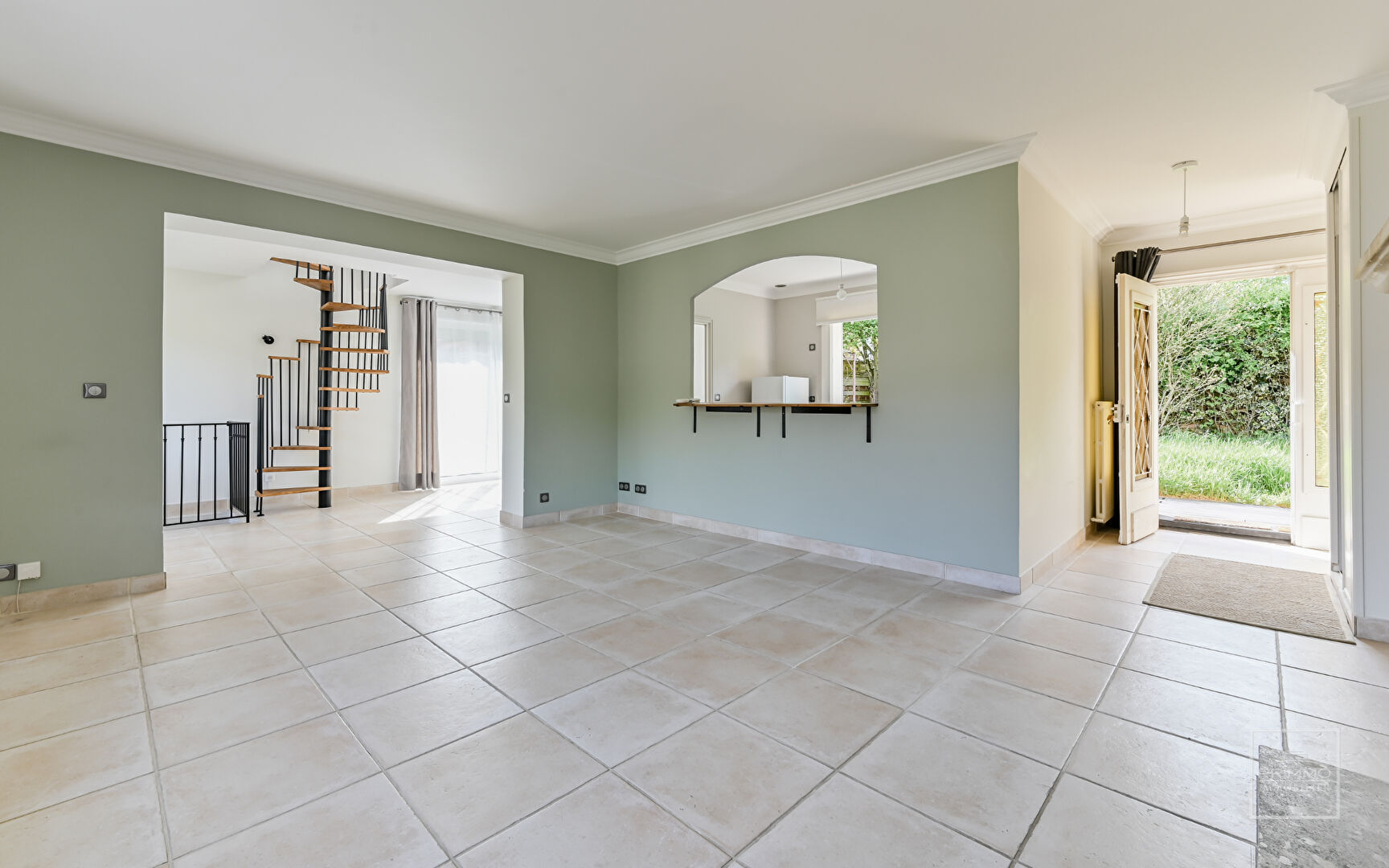 POLEYMIEUX AU MONT D’OR, Maison d’environ 140 m² avec jardin et grand garage