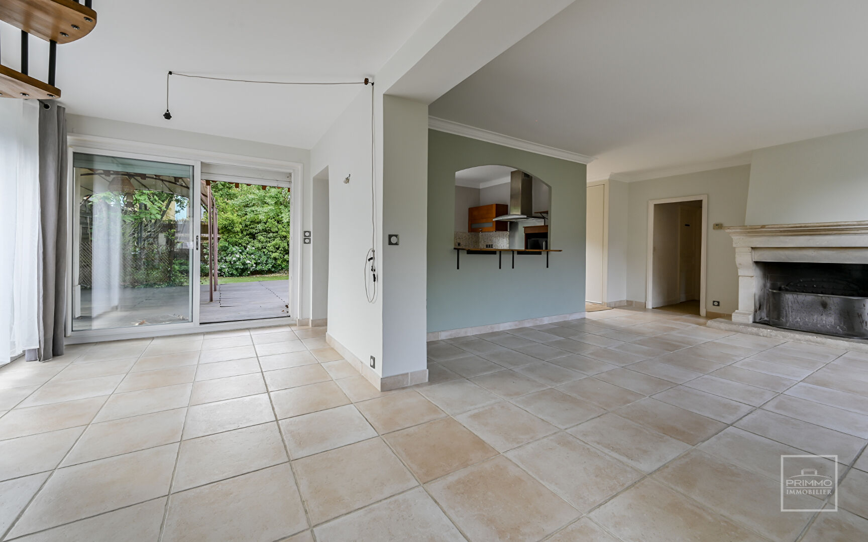 POLEYMIEUX AU MONT D’OR, Maison d’environ 140 m² avec jardin et grand garage