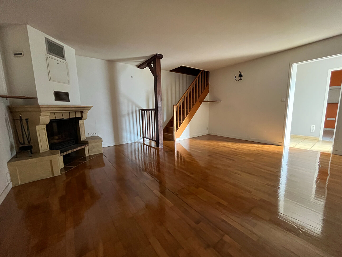 Maison CHASSELAY 4 Pièces 110 m²