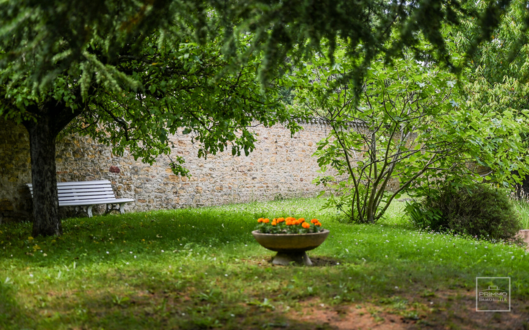Saint Cyr au Mont d’Or centre, Belle Maison familiale de 370m² habitables sur 2347m² de jardin