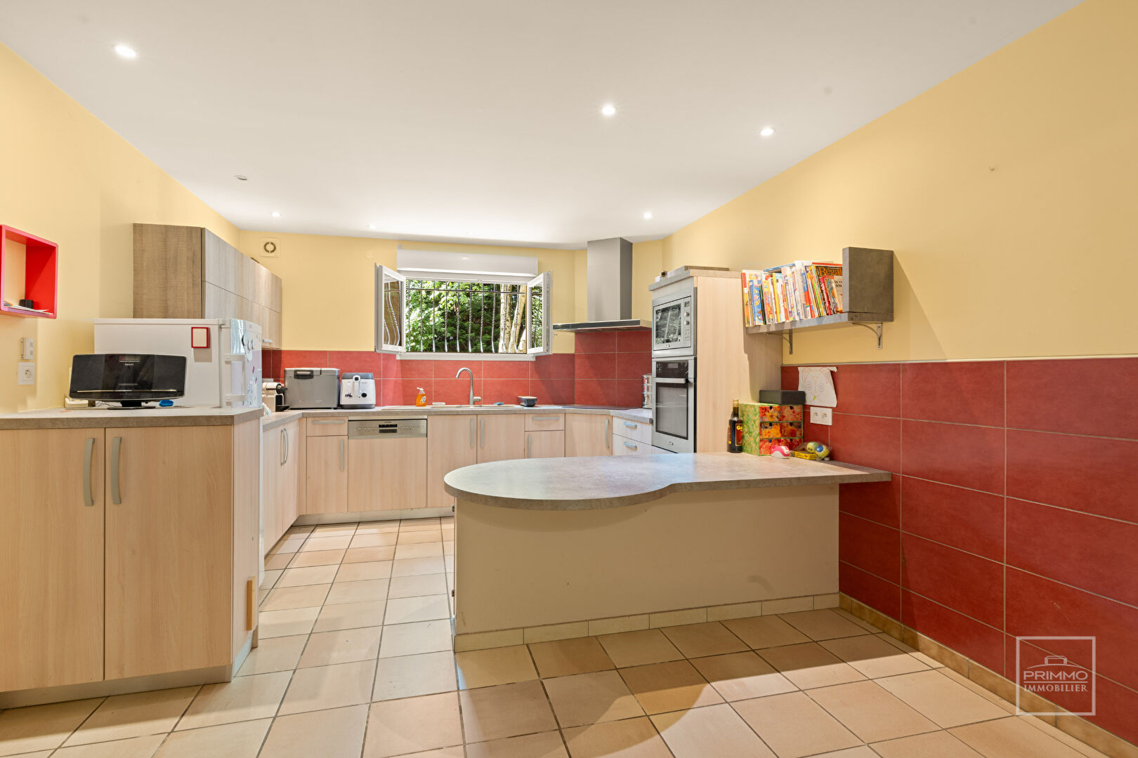 Maison 200m² – 6 chambres – Balcon