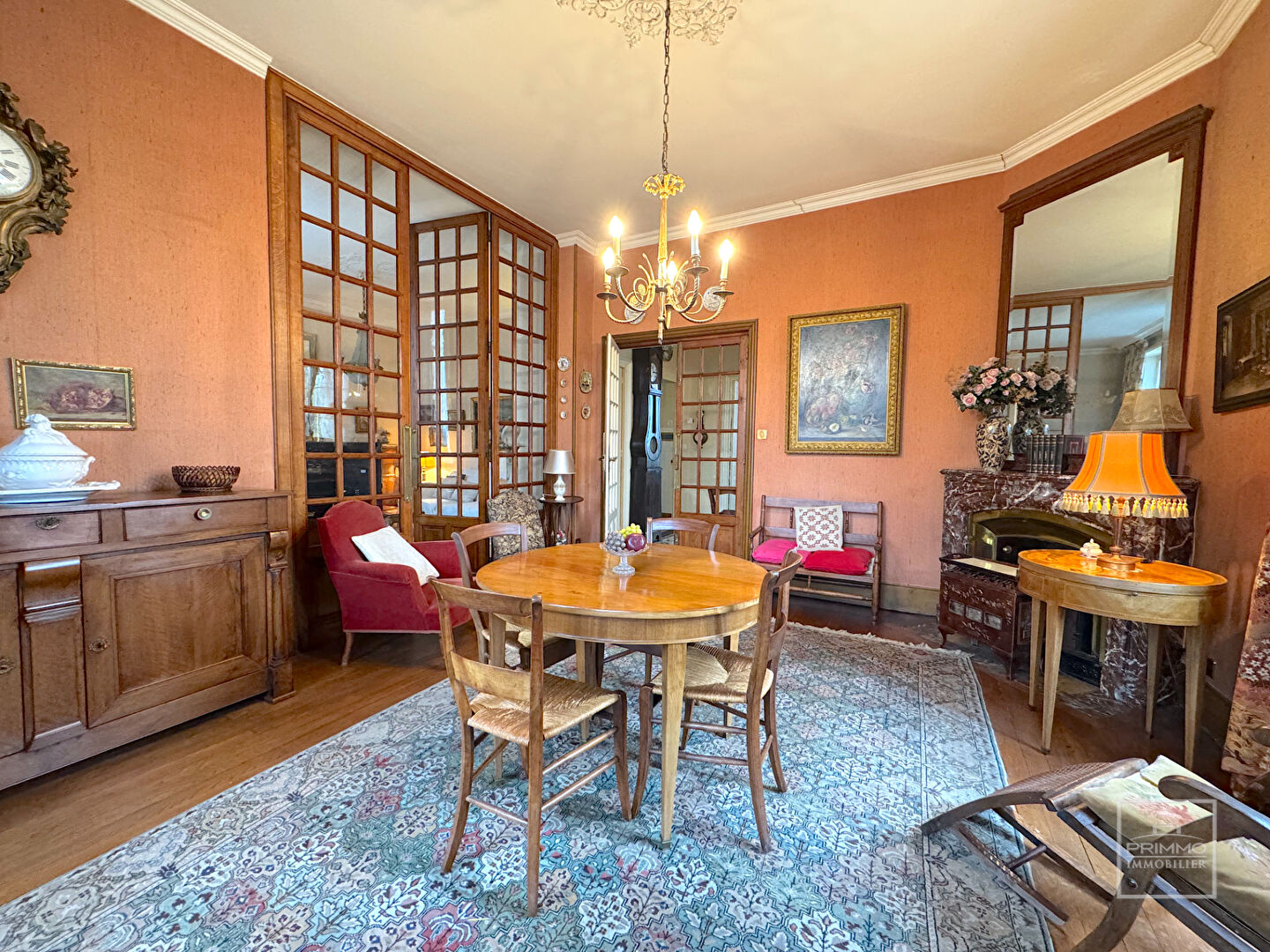 MORESTEL, Maison de maître XIXe de 340 m² sur 6737 m² de parc avec rivière