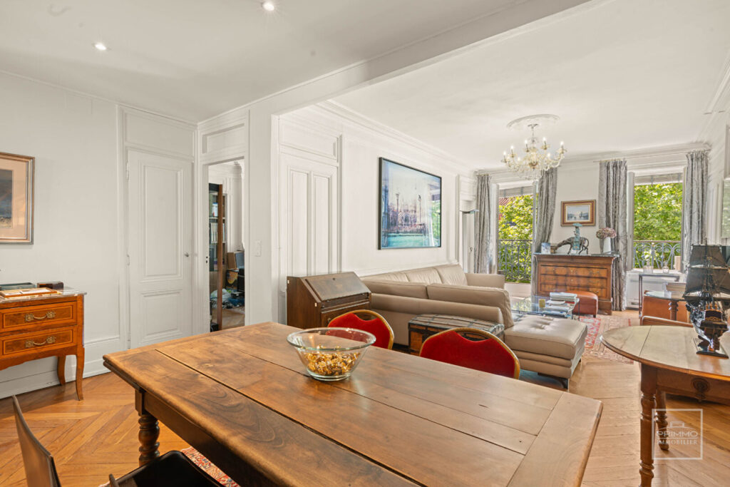LYON 6, Dernier étage,  Av. ML FOCH 103m²