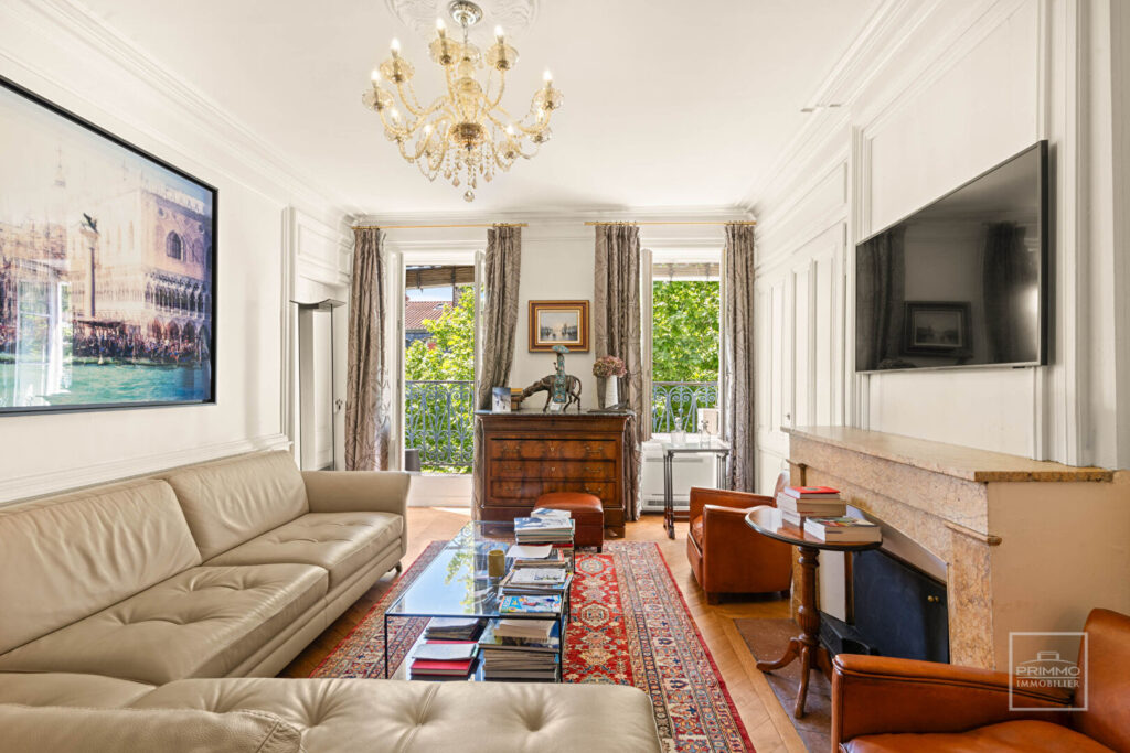 LYON 6, Dernier étage,  Av. ML FOCH 103m²