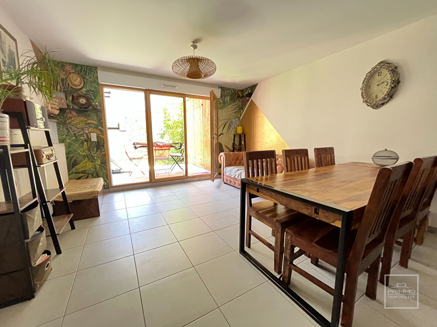 Centre Neuville sur Saône – Appartement  4 pièce(s) 79.55 m2 – Meublé
