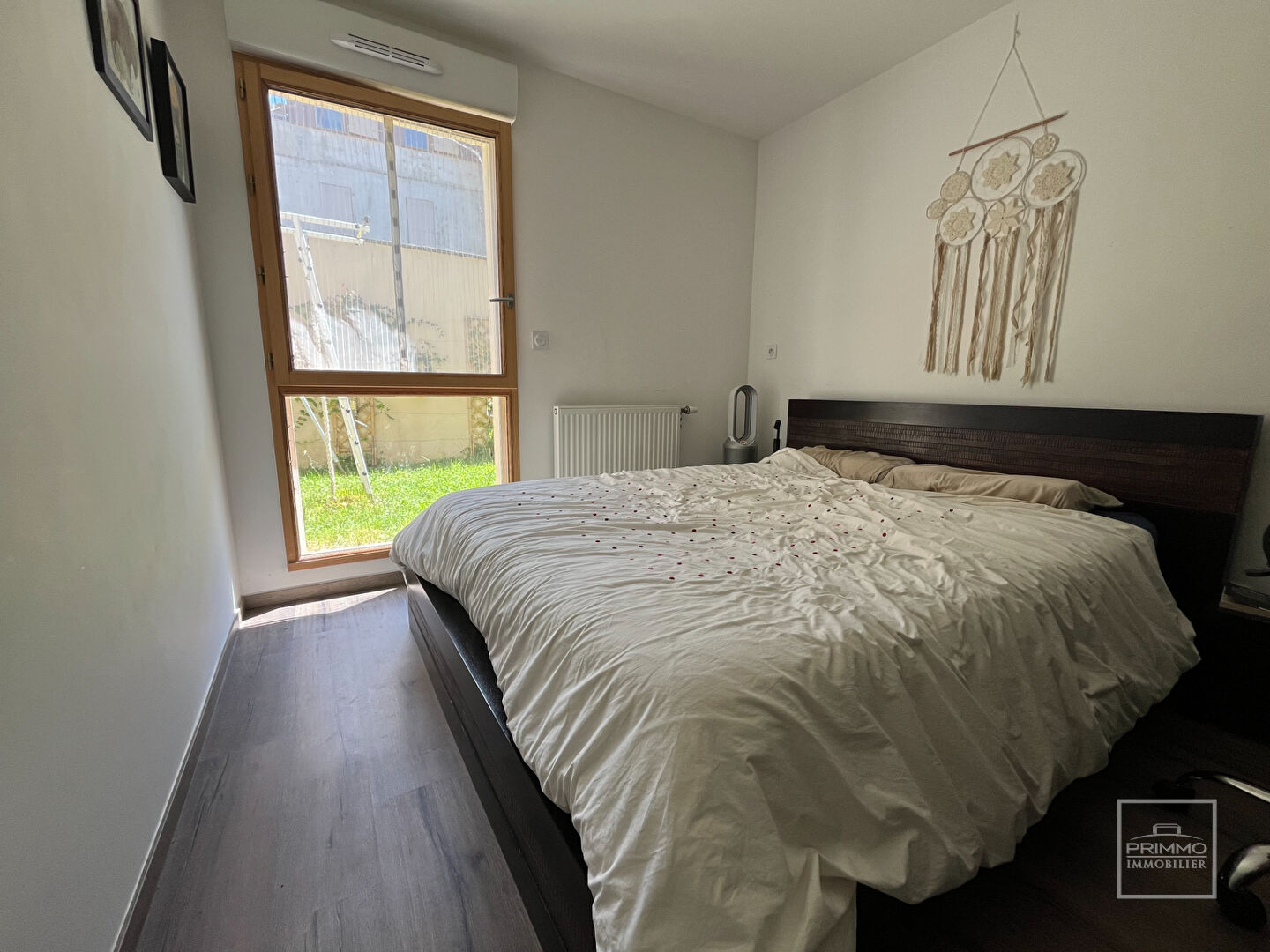 Centre Neuville sur Saône – Appartement  4 pièce(s) 79.55 m2 – Meublé