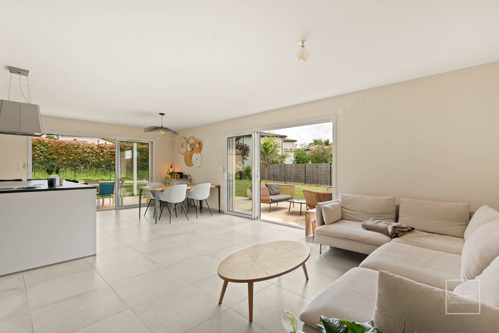 REYRIEUX – Maison 5 pièces avec jardin et piscine