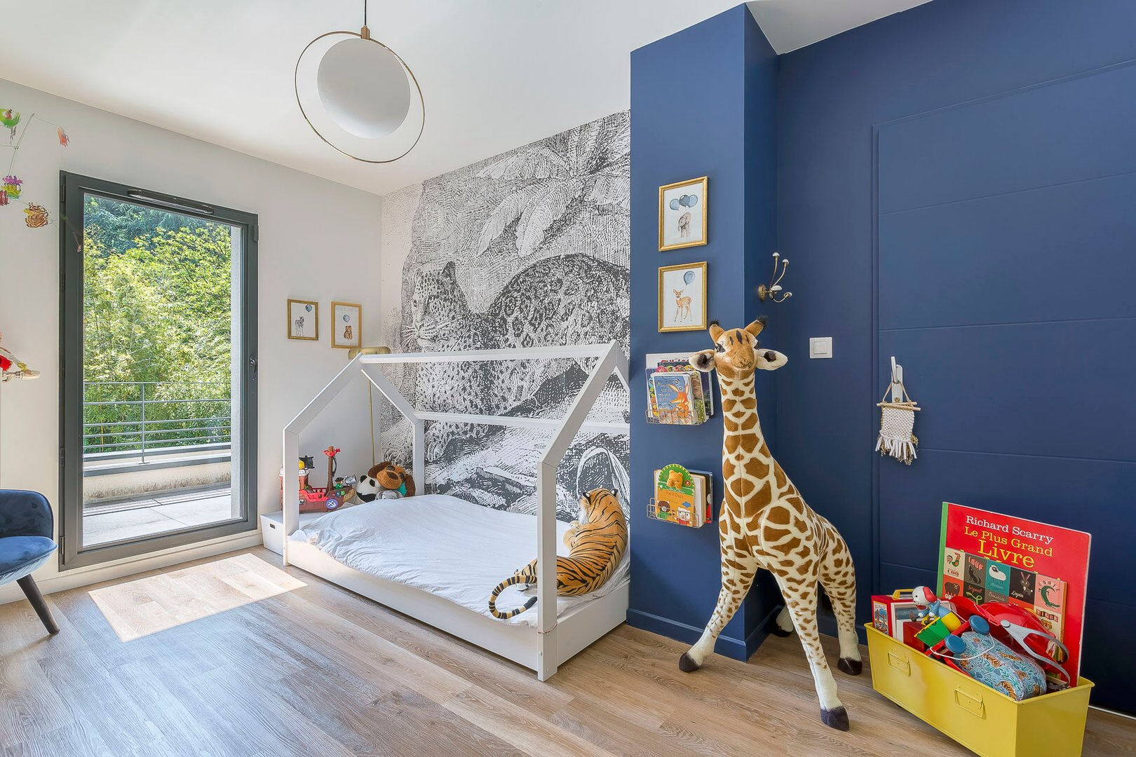 SAINT DIDIER AU MONT D’OR, accès rapide à Lyon, Maison contemporaine de 141m² sur 1400m² de terrain plat
