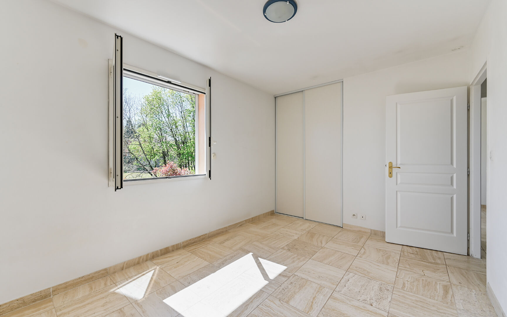 Maison SAINT CYR AU MONT D’OR 6 Pièces 183.73 m²