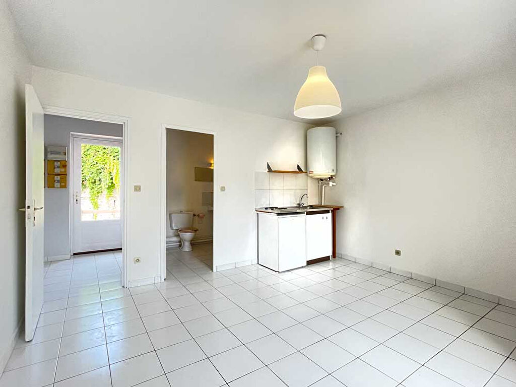 Studio de 20 m² – 376 Rue du Falque, 69380, DOMMARTIN