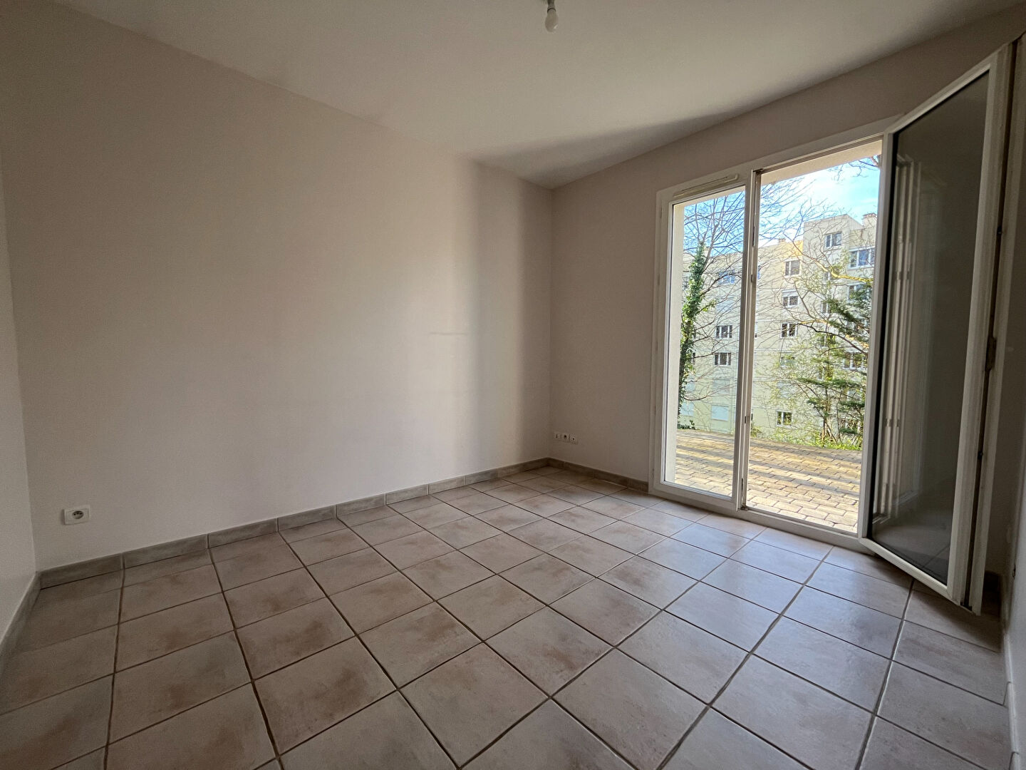 Maison Fontaines Sur Saone 6 pièce(s) 123 m2 – Proximité centre ville