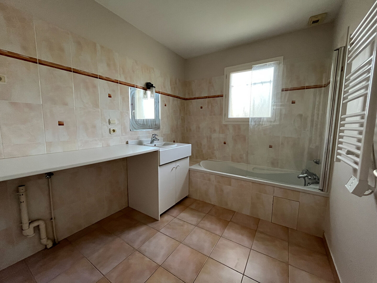 Maison Fontaines Sur Saone 6 pièce(s) 123 m2 – Proximité centre ville