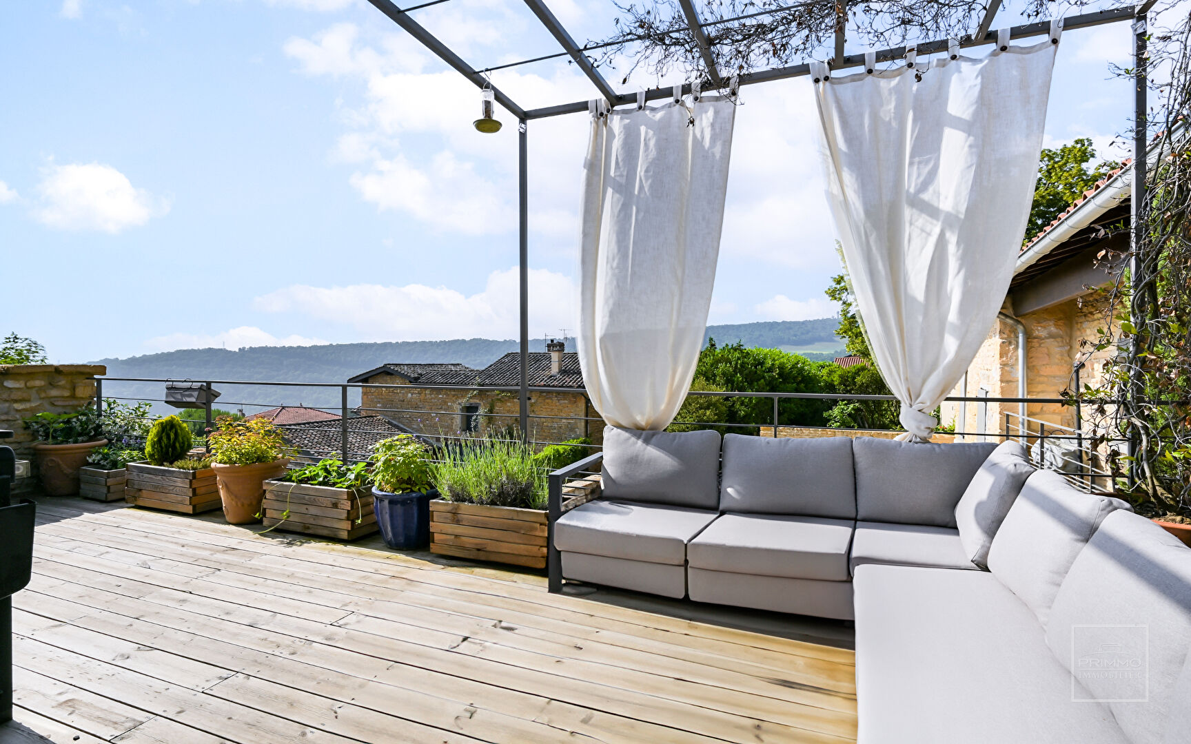 POLEYMIEUX AU MONT D’OR, Maison 5 pièces de125.15 m² avec vue, 2 places de parking