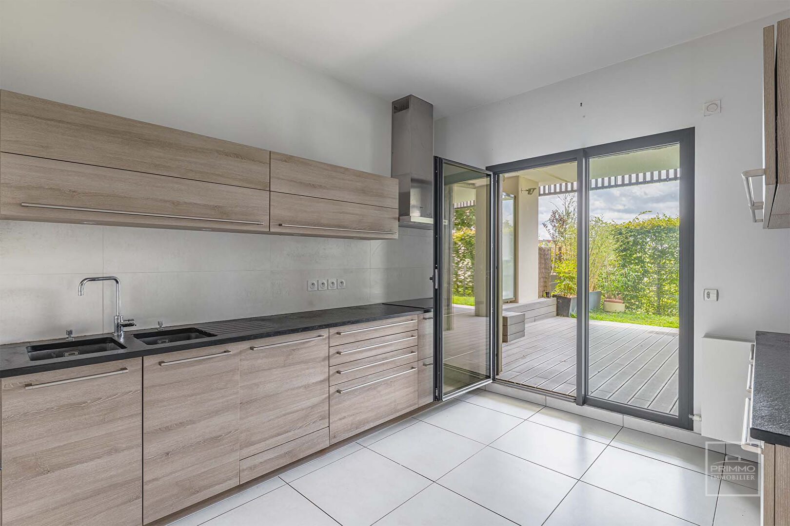 SAINT DIDIER AU MONT D’OR, Appartement de 101m² en rez de jardin sécurisé
