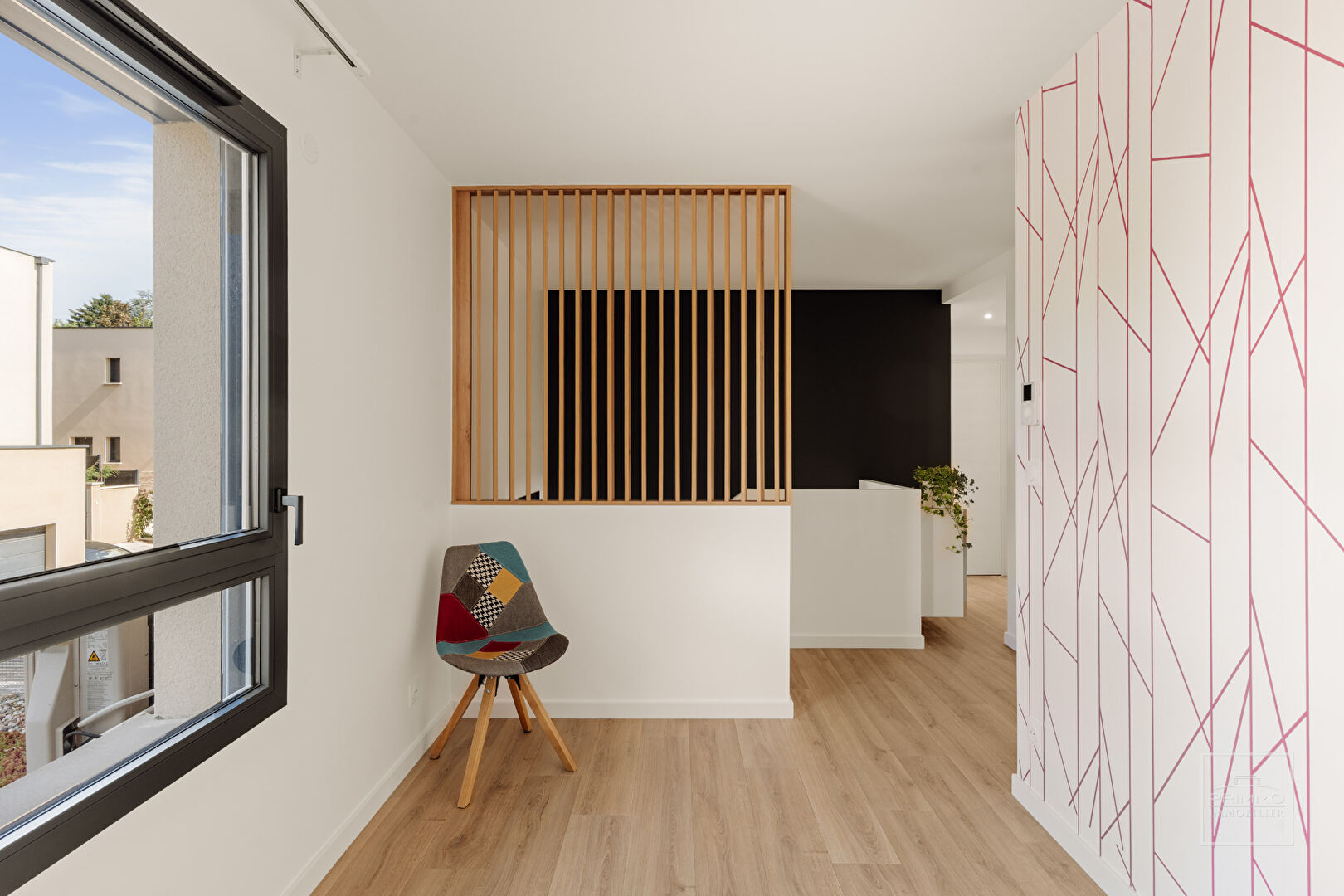 SAINT CYR AU MONT D’OR, proche centre, Maison contemporaine de 2023 avec piscine