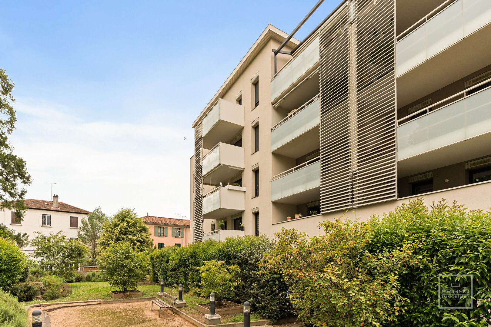 NEUVILLE SUR SAONE, 78m², TERRASSE
