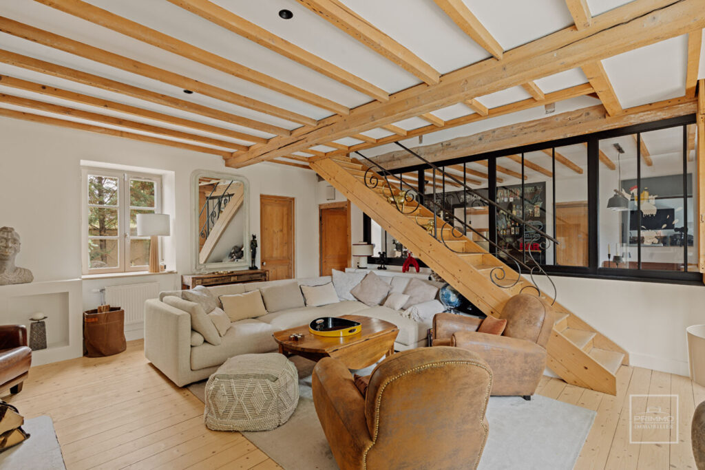 SAINT BERNARD – Maison de charme 271 m2 avec piscine