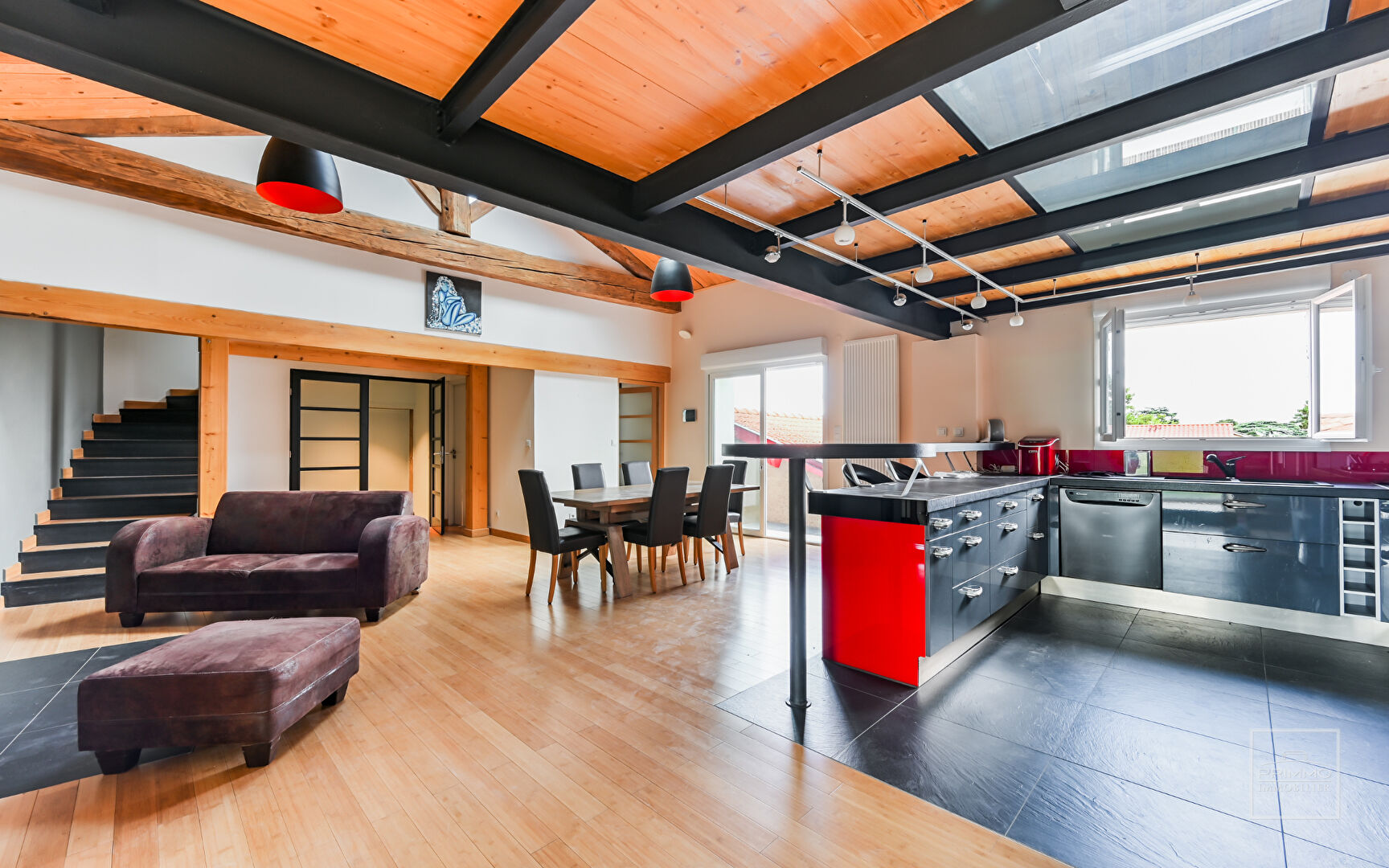Exclusivité Chasselay – Maison de 164 m² & appartement de 71 m² avec terrasse