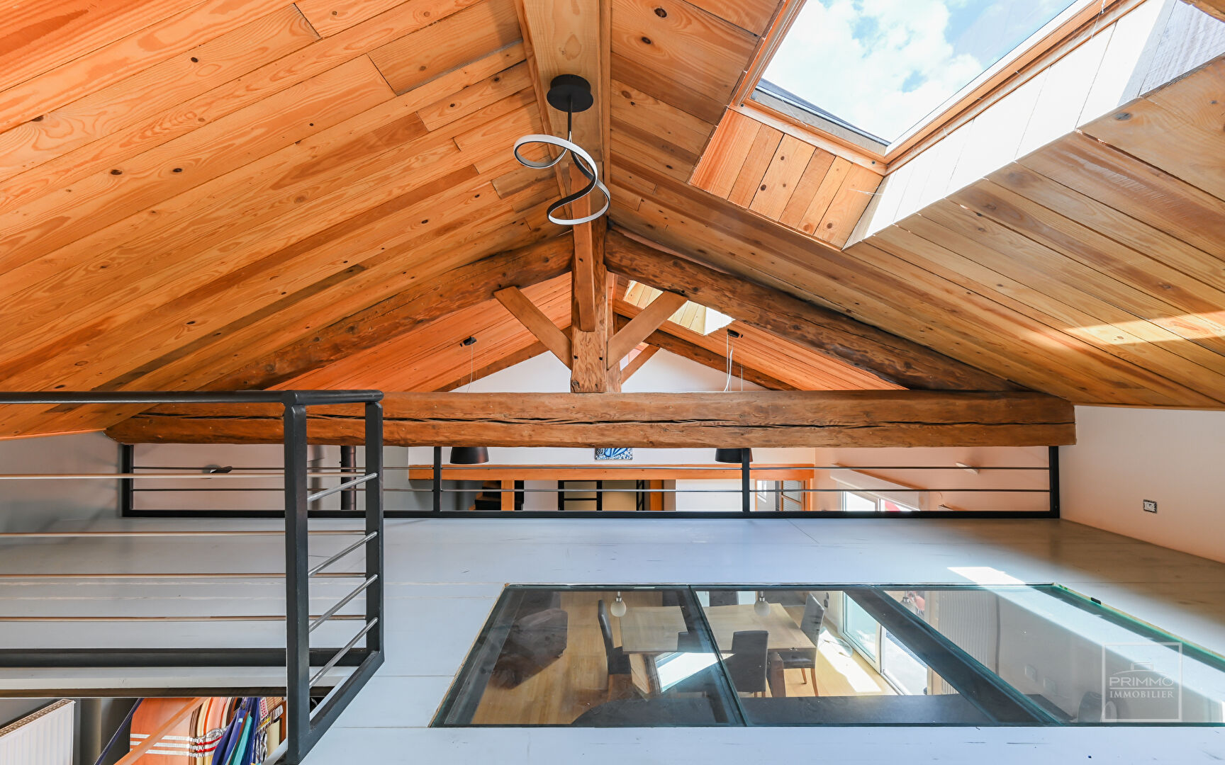Exclusivité Chasselay – Maison de 164 m² & appartement de 71 m² avec terrasse