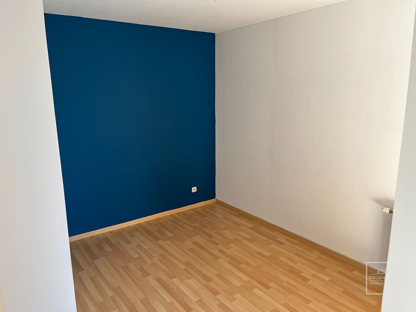 LYON 8, ETAGE ELEVE & VUE FOURVIERE, 3 BALCONS, 79.14m²
