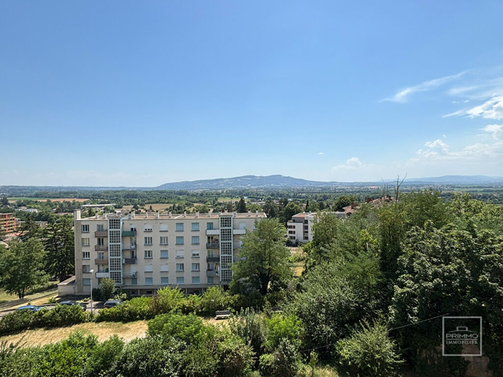 Appartement Trévoux T2 40 m2 avec balcon et cave